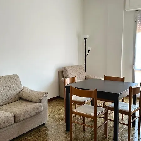 P038 - Porto Recanati, Ampio Trilocale A Due Passi Dal Mare *